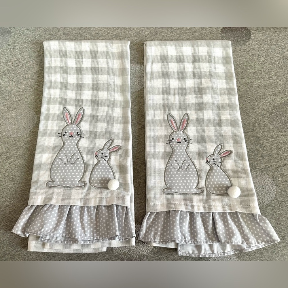 Gray & White Gingham Darling Easter Bunny Mom & Baby Hand Towel x 2!